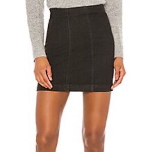 Free People Modern Femme Stretch-Denim Jean Mini Skirt. Size 0-2